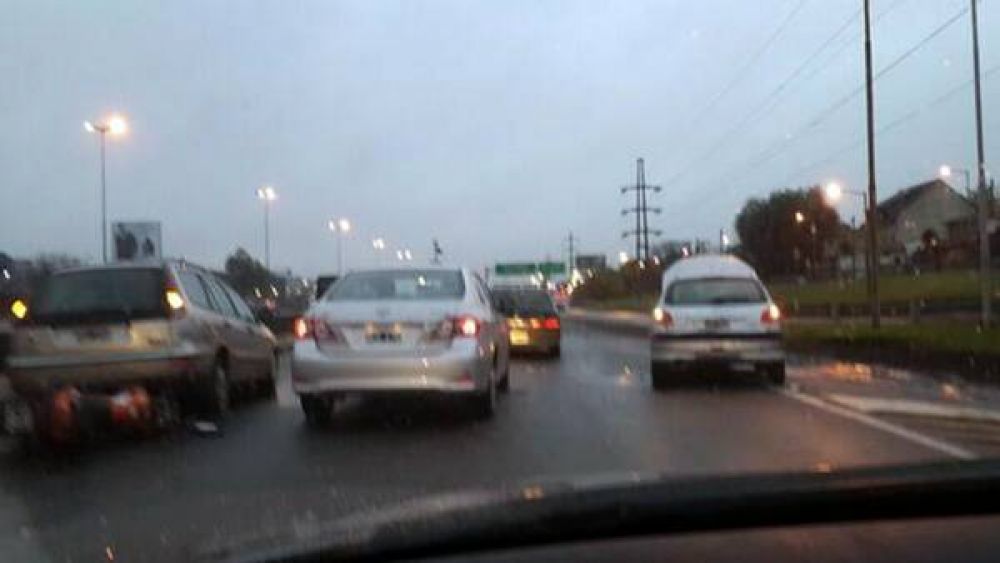 Choque m�ltiple en la Panamericana: trece veh�culos involucrados y varios heridos