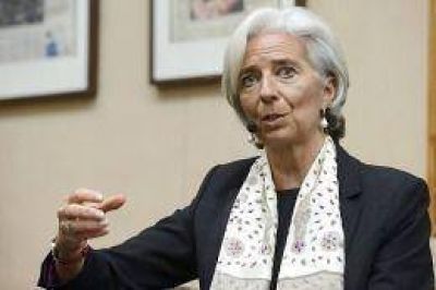 Para Lagarde, el acuerdo �ayuda al pa�s a normalizar la situaci�n�