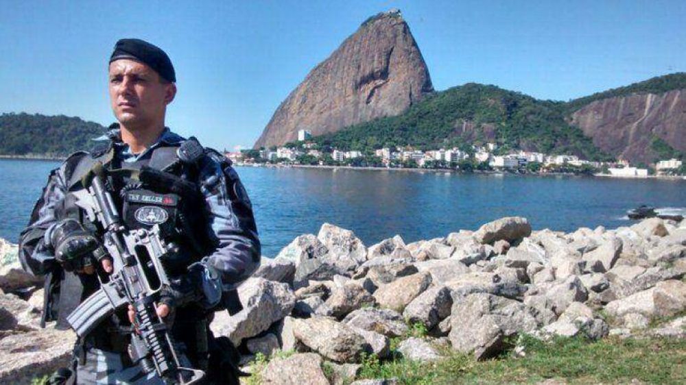 Mundial: Brasil despliega 1.600 militares en R�o y no descarta el 