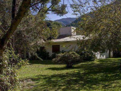 Robaron en la casa del intendente de Campo Quijano