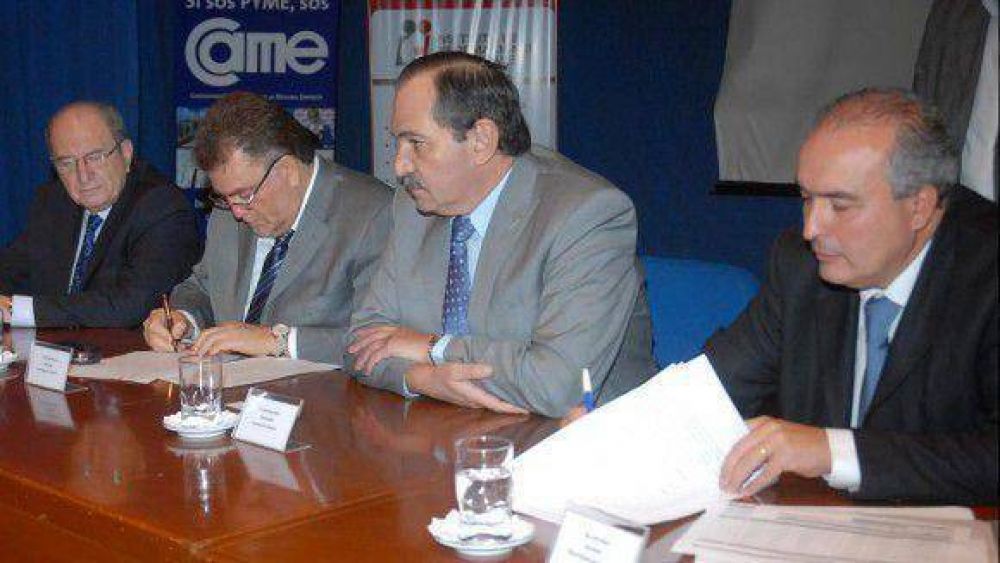 Se firm� el convenio para remodelar la peatonal
