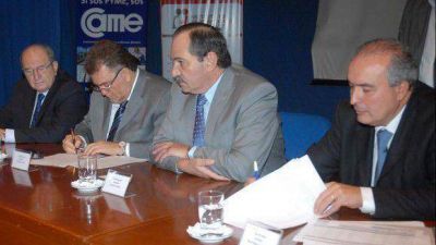 Se firm� el convenio para remodelar la peatonal