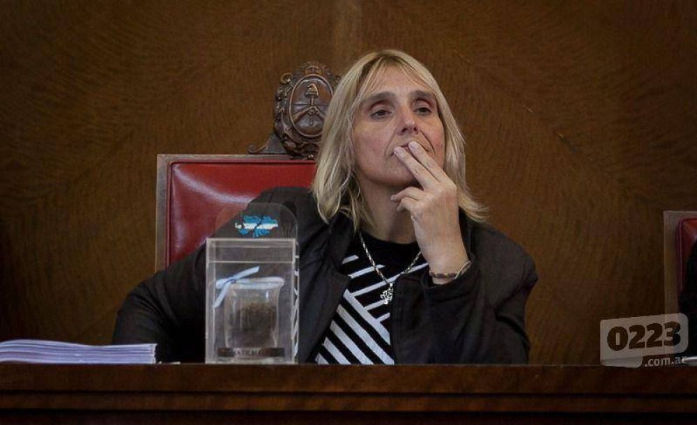 Aumenta la presi�n para que Baragiola renuncie a la presidencia del Concejo