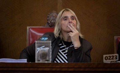 Aumenta la presi�n para que Baragiola renuncie a la presidencia del Concejo