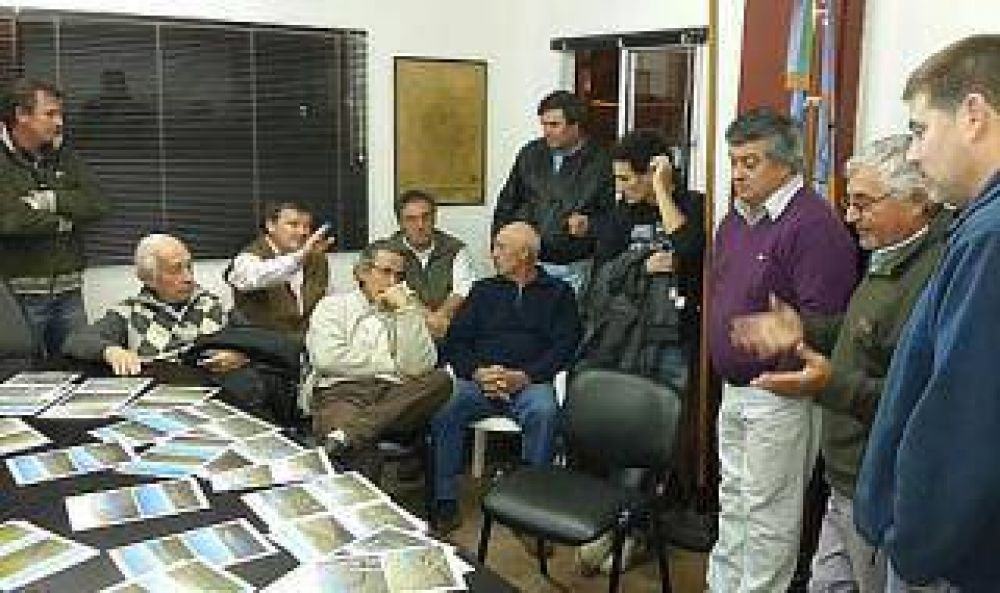 Mercedes: Intendente Selva recibi� a productores rurales