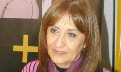 Jun�n: Tundis fue recibida por Meoni y brind� una charla sobre la tercera edad