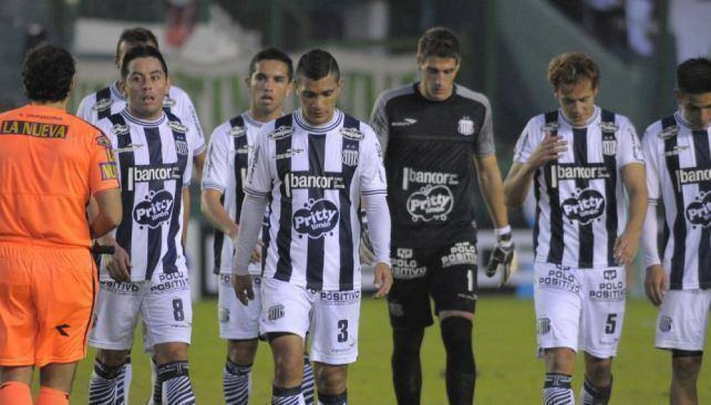 Por los errores habituales, Talleres cay� ante el campe�n Banfield