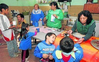 Por el aumento de la pobreza, crece fuerte la demanda en comedores y los pedidos de ayuda