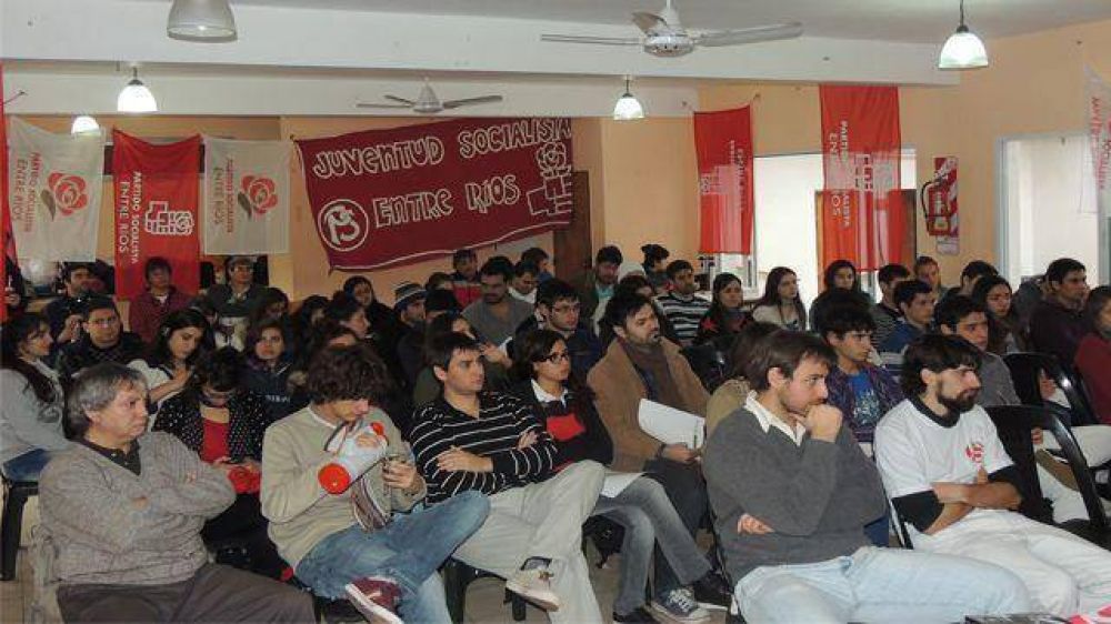 J�venes del Partido Socialista discuten una Ley de Juventudes para Entre R�os	 