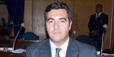 Dioxitek: La UCR pide una consulta popular