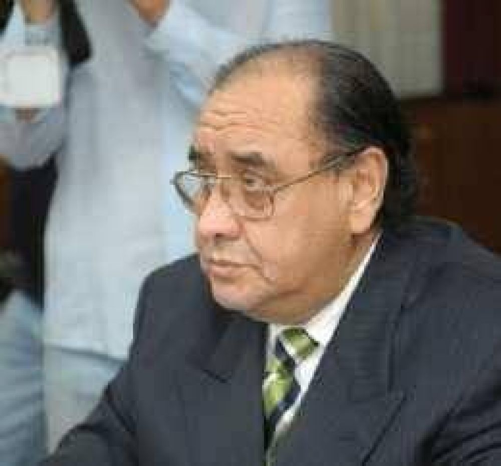 Wayar inst� a Alperovich a respetar la veda