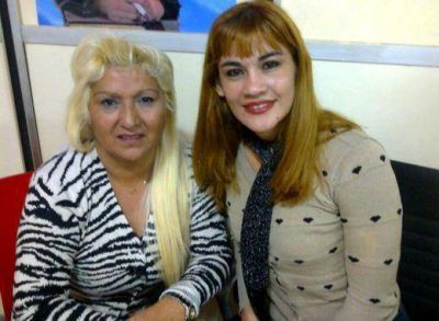 Marcela Acu�a y Leticia Sequeira aclaran que su �conducci�n� es Hugo Curto