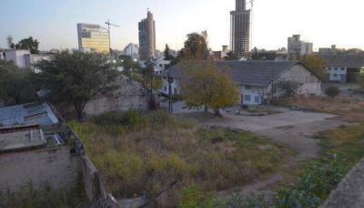 Electroingenier�a compr� a Roggio el inmueble frente al parque Las Heras