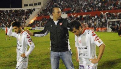 Miliki Jim�nez llor� despu�s de la derrota ante Independiente: 