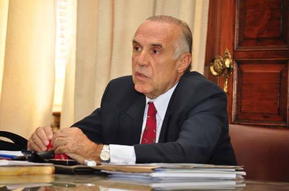 Passaglia: �La obra de los pasos bajo nivel ser� ejecutada por trabajadores nicole�os�