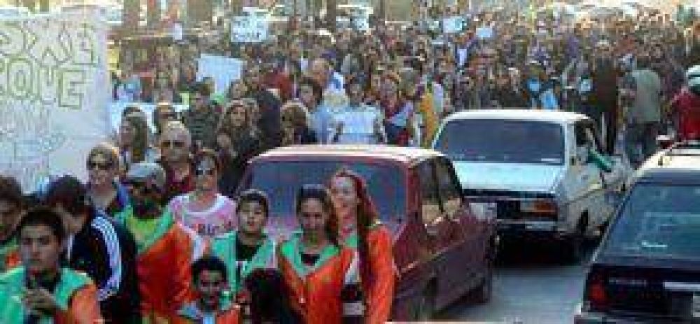 Otra marcha en el Parque Lillo