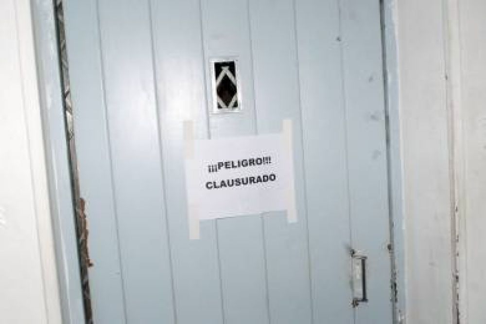 Hospital Alvear: la falta de ascensor provoca varios inconvenientes