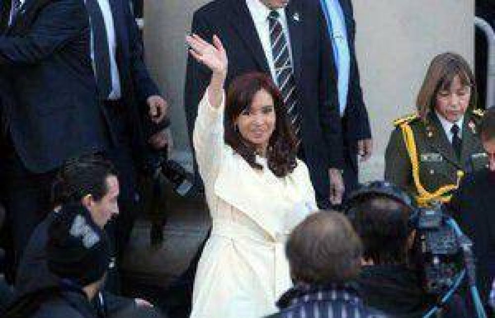 Cristina refuerza su agenda de gesti�n tras el aire que le dio el acuerdo por la deuda