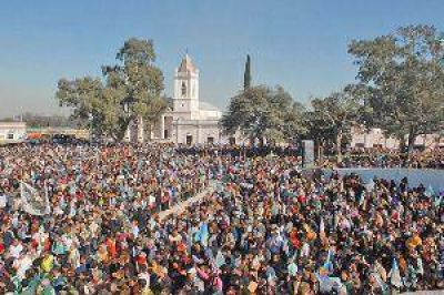 Se estima que unas 150 mil personas asistieron a la celebraci�n religiosa