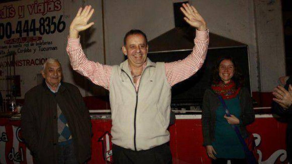 Mirkin se impuso en las elecciones y es el nuevo presidente del �santo�