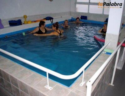 Hidroterapia en el Centro Integral del Discapacitado