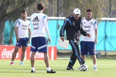 A Alejandro Sabella le lleg� la hora de dar la lista: son cinco los futbolistas en observaci�n