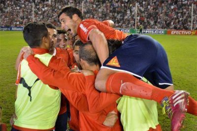 Independiente logr� un triunfo clave ante Instituto: gan� 2-1 y qued� a un paso del ascenso a Primera