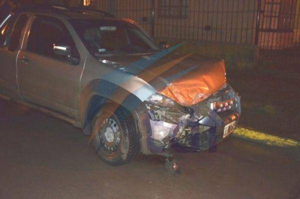 Chocaron y escaparon, pero los detuvieron cuando volvieron por dos botellas de alcohol 