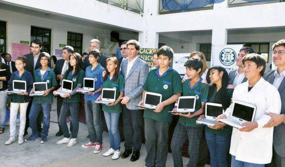 Las netbooks ya llegaron a ms del 90% de los estudiantes sanjuaninos