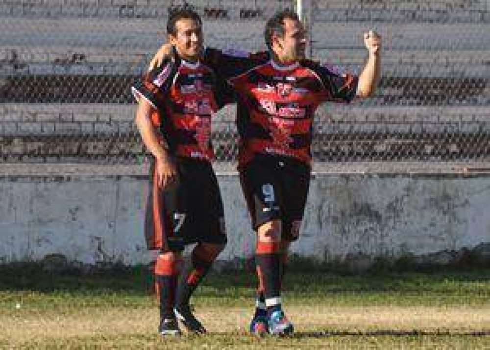  F�tbol local: El salto del Le�n