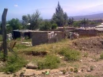 Vecinos denuncian 40 a�os de abandono
