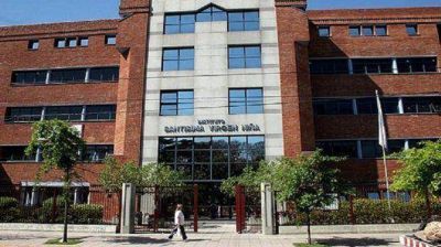 Denuncian a un profesor de m�sica por darle fotos de �l desnudo a sus alumnos