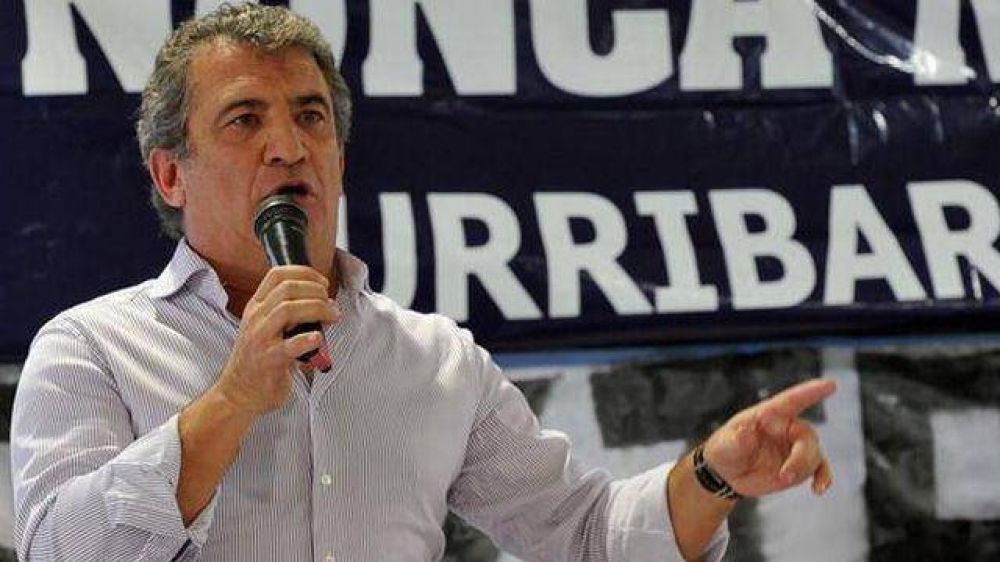 Urribarri lleva nuevamente su campa�a al conurbano bonaerense