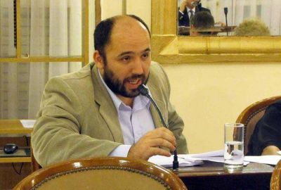 La oposici�n avisa que no le aprobar� las cuentas de inversi�n 2012 y 2013 a Larra�aga