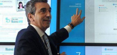 Randazzo present� el �DNI por internet� y ya lo tramitaron 229 misioneros