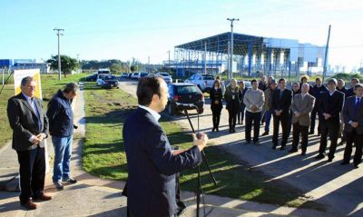 El Municipio recibi� aportes para continuar obras en el Area Industrial