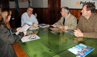 Curetti atendi� las inquietudes de la comunidad religiosa de Patagones 