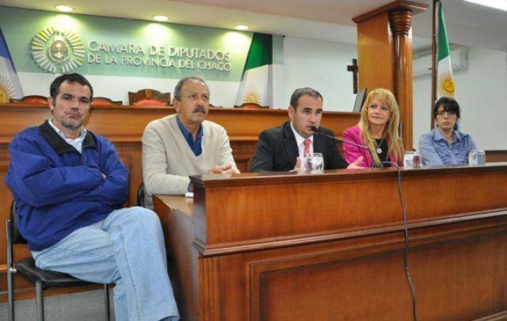 La legislatura debate proyectos de econom�a social solidaria y ferias francas.