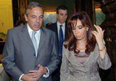 El nuevo pacto petrolero alerta a los gobernadores 