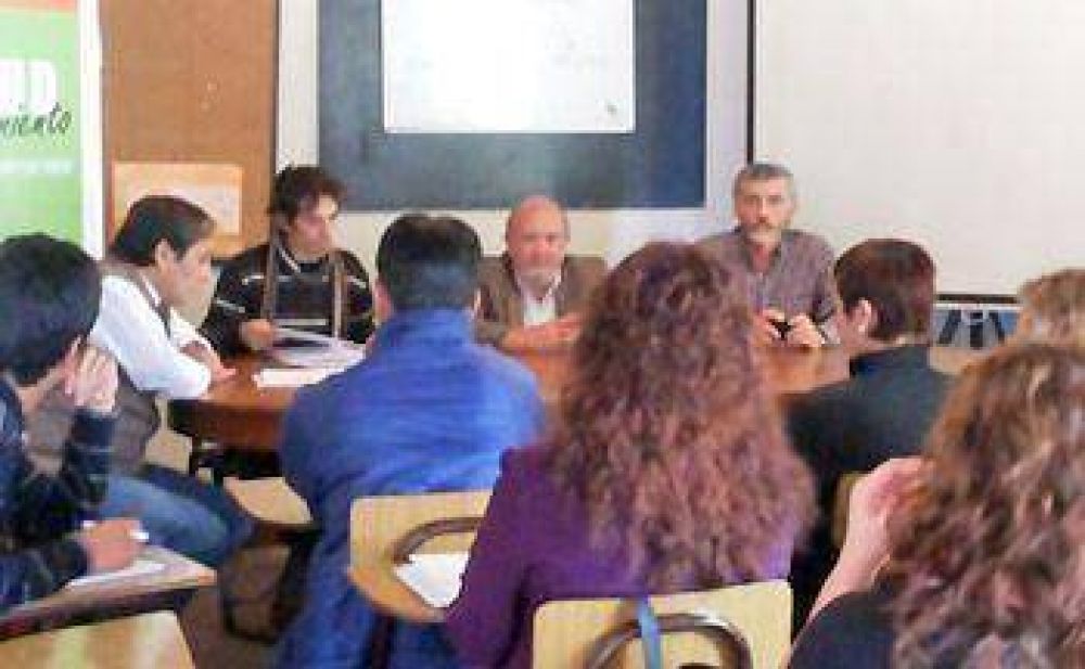 La Provincia trabaja en la formaci�n de promotores comunitarios de salud