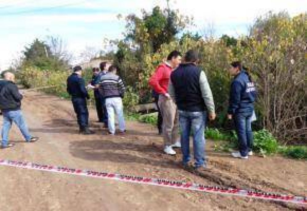 Investigan la muerte de un hombre que apareci� sin vida en un zanj�n
