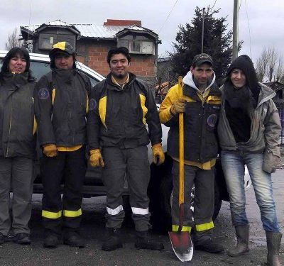 Campa�a de forestaci�n en el barrio Nuestras Malvinas