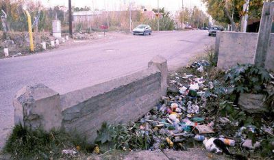 Tapar�n el canal al costado de la calle Coll en Rivadavia