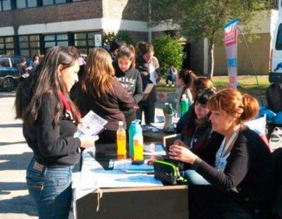 Megaoperativo del plan Progresar en la Facultad de Ciencias Sociales de la UNLZ