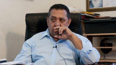 Un juez cit� a indagatoria a D'El�a por discriminaci�n