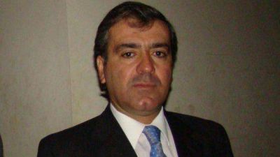 �Alperovich deber�a seguir el ejemplo de Kirchner de autolimitar potestades�