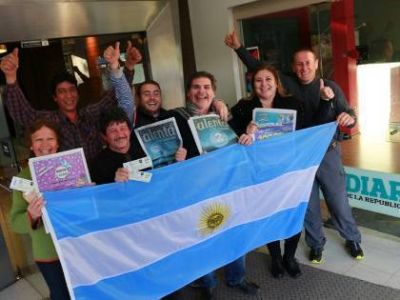 Hoy viajan los ganadores del concurso a alentar a la Selecci�n