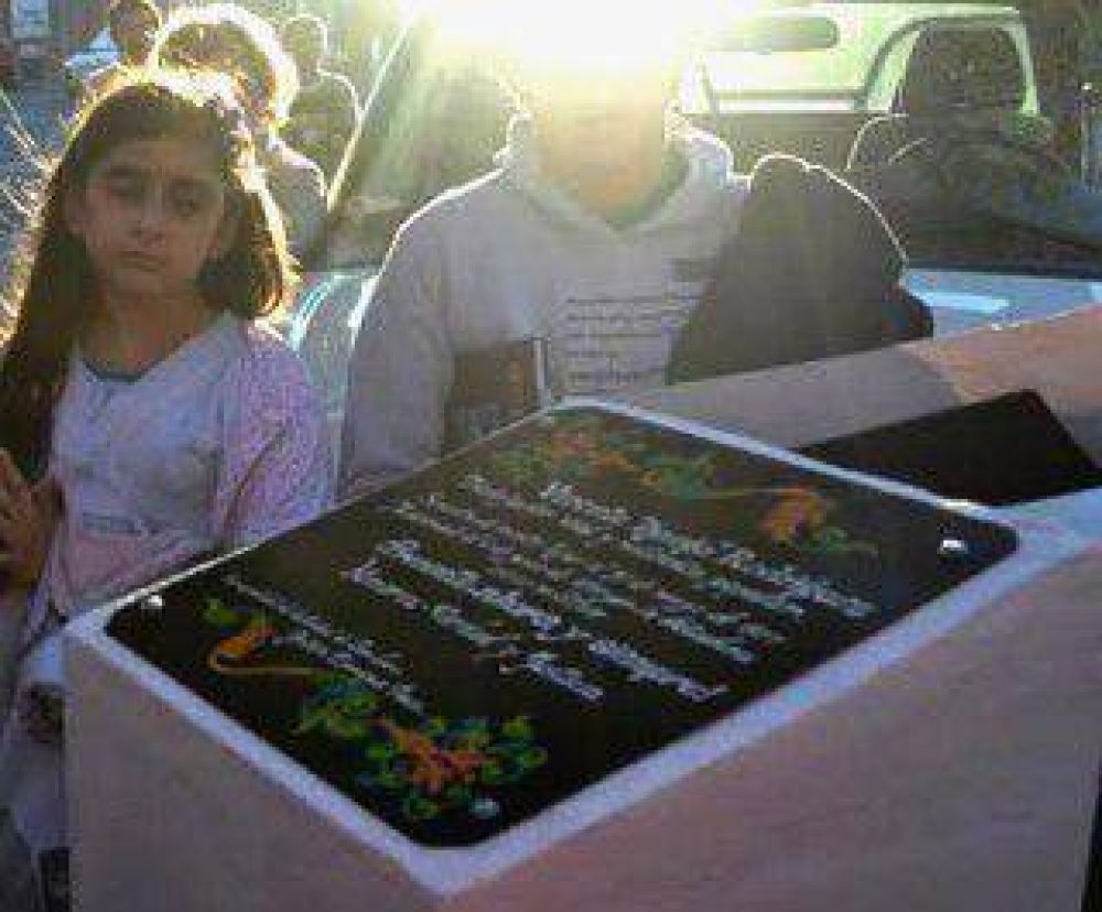 Se coloc� placa en su memoria en Vialidad Provincial