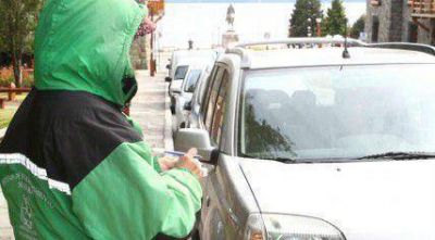 Operadores de estacionamiento reclaman 36 por ciento de aumento salarial