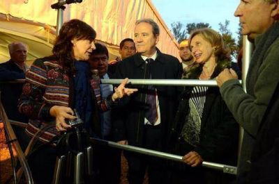 Destacan la reactivaci�n de la cuenca lechera de Trancas